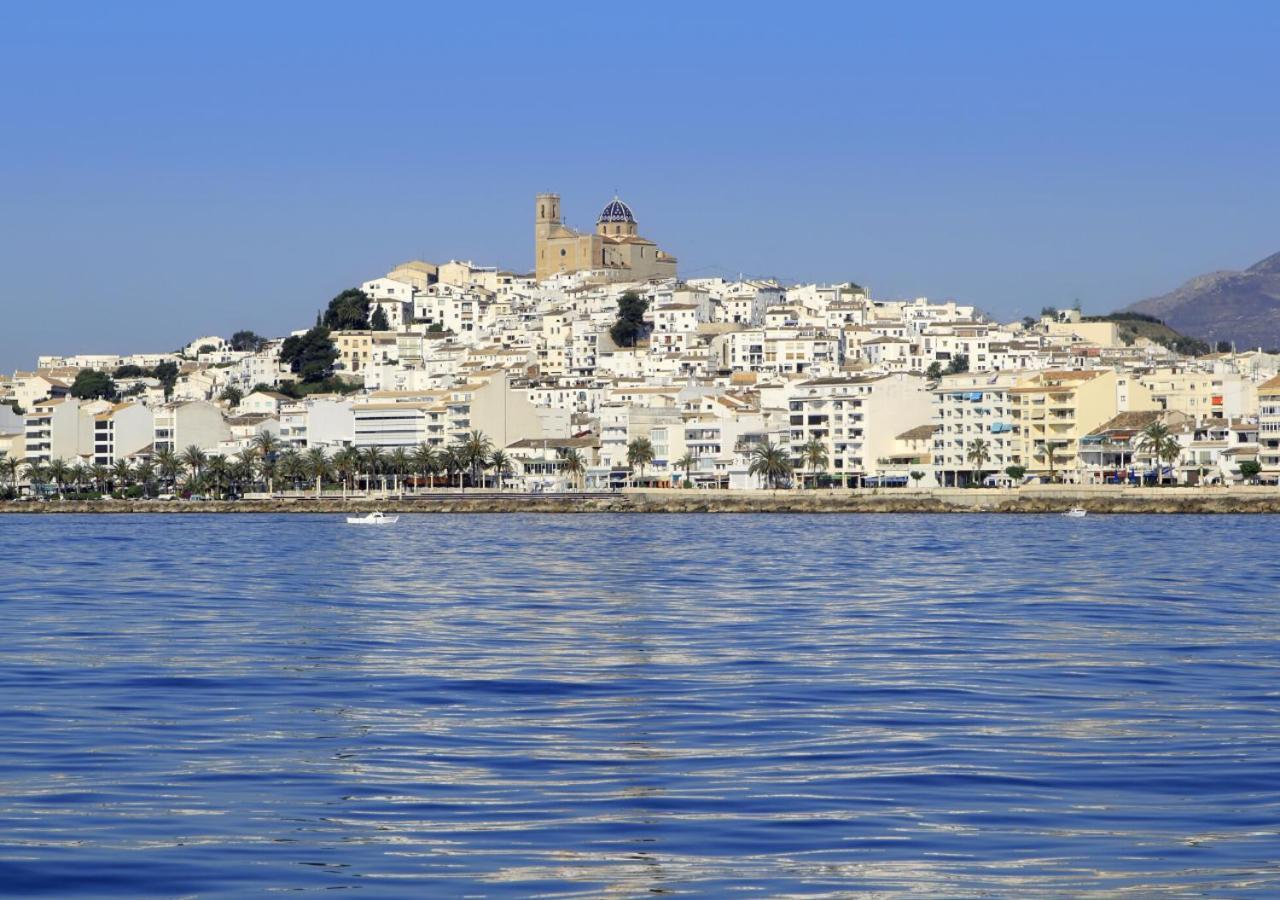 Atico Vistas Al Mar, Terraza, Piscina Y Parking By Vero Алтеа Екстериор снимка