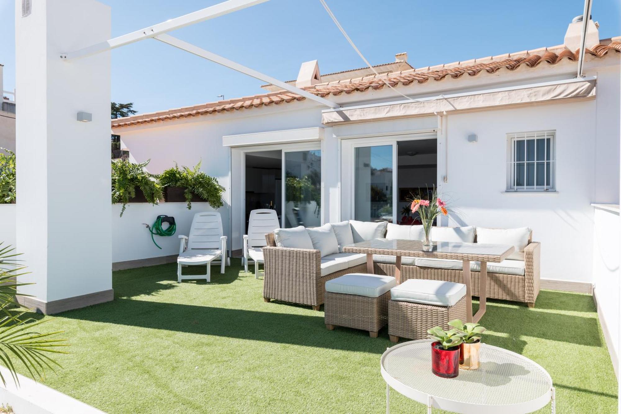 Atico Vistas Al Mar, Terraza, Piscina Y Parking By Vero Алтеа Екстериор снимка